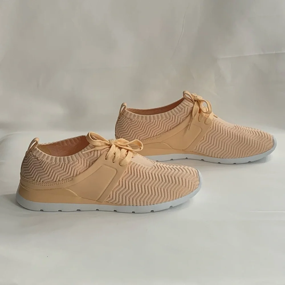 UGG Tread Lite Willows Peach Sneaker - Picture 10 of 12